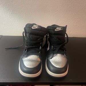Jordan 1. Silver and black size 10c